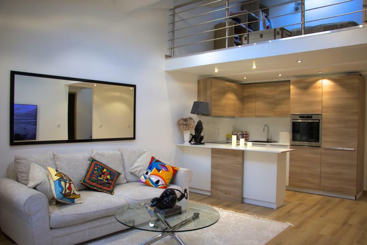 Duplex Fontaine - Appartement Duplex Coeur Vieil Antibes Old City Marche Provencal מראה חיצוני תמונה